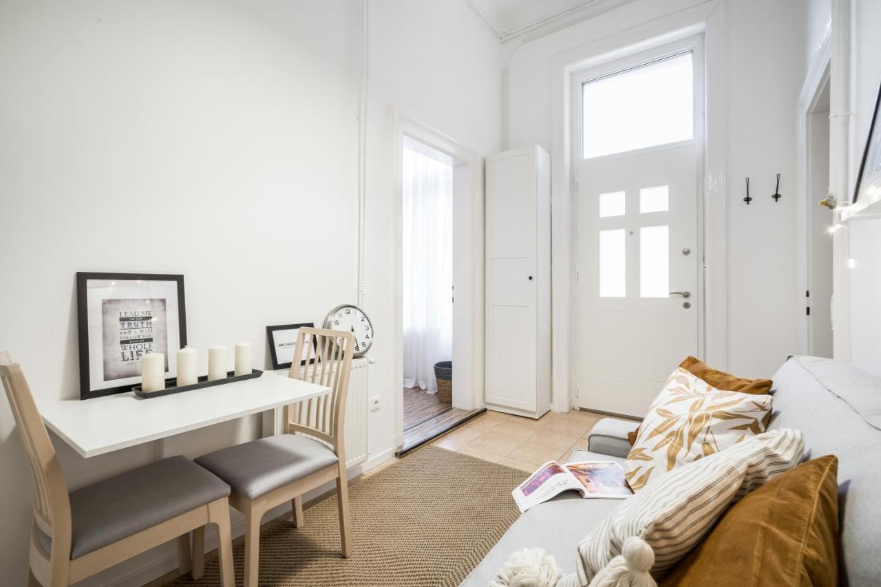 Bpr Delia'S Apartment Budapest Exteriör bild