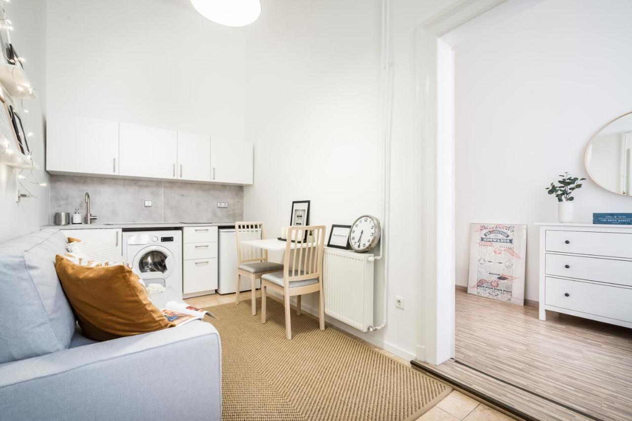 Bpr Delia'S Apartment Budapest Exteriör bild